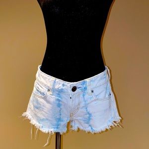 American Eagle Acid Wash Ripped Denim Shorts 2